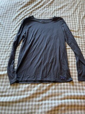 Sivvan Men's Long Sleeve Crewneck Shirt — Charcoal